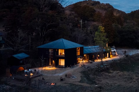 Pet-Friendly Sauna & Open-Air Villa|250㎡|14 Guests