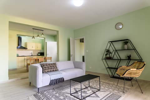 Newly renovated & cozy apartment