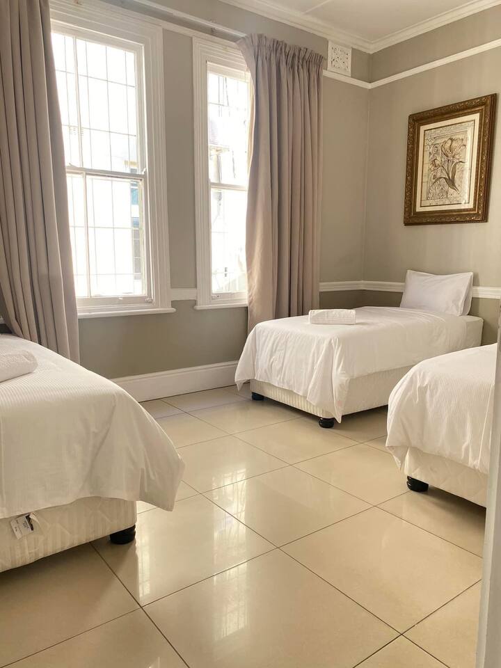 Henwood House. Houses for Rent in Berea, KwaZuluNatal, South Africa