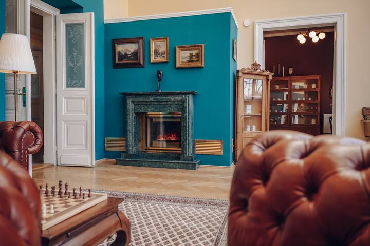 Magnificent historical penthouse Prague downtown gallery image 3