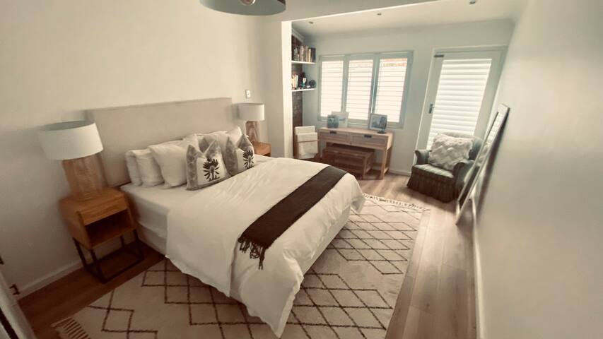 Surburban Pool-Side Bliss | 100% solar-powered gallery image 2