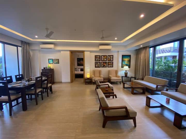 Living room image 2