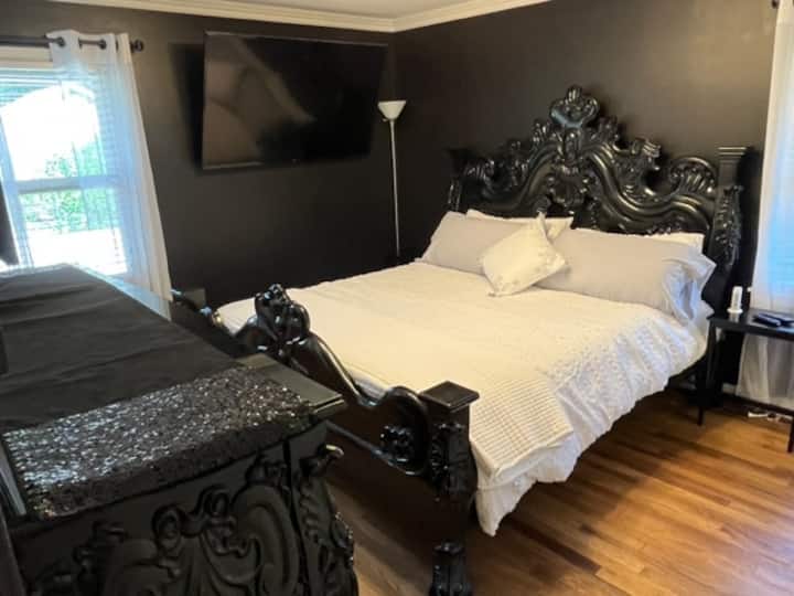 Основна стая в основна къща 