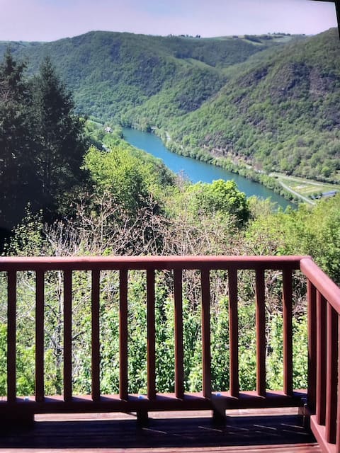 Country house with idyllic view