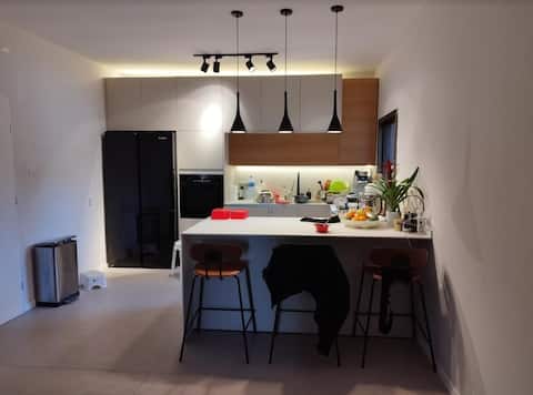 Near Tel Aviv we rent room in appartment we stay a