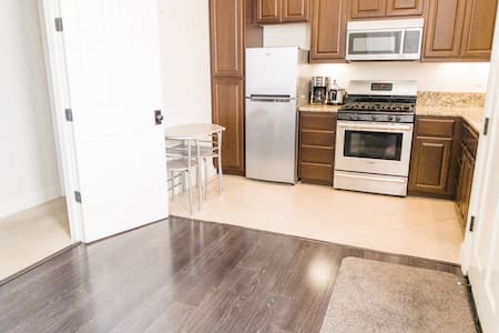 Flat entryways among common areas