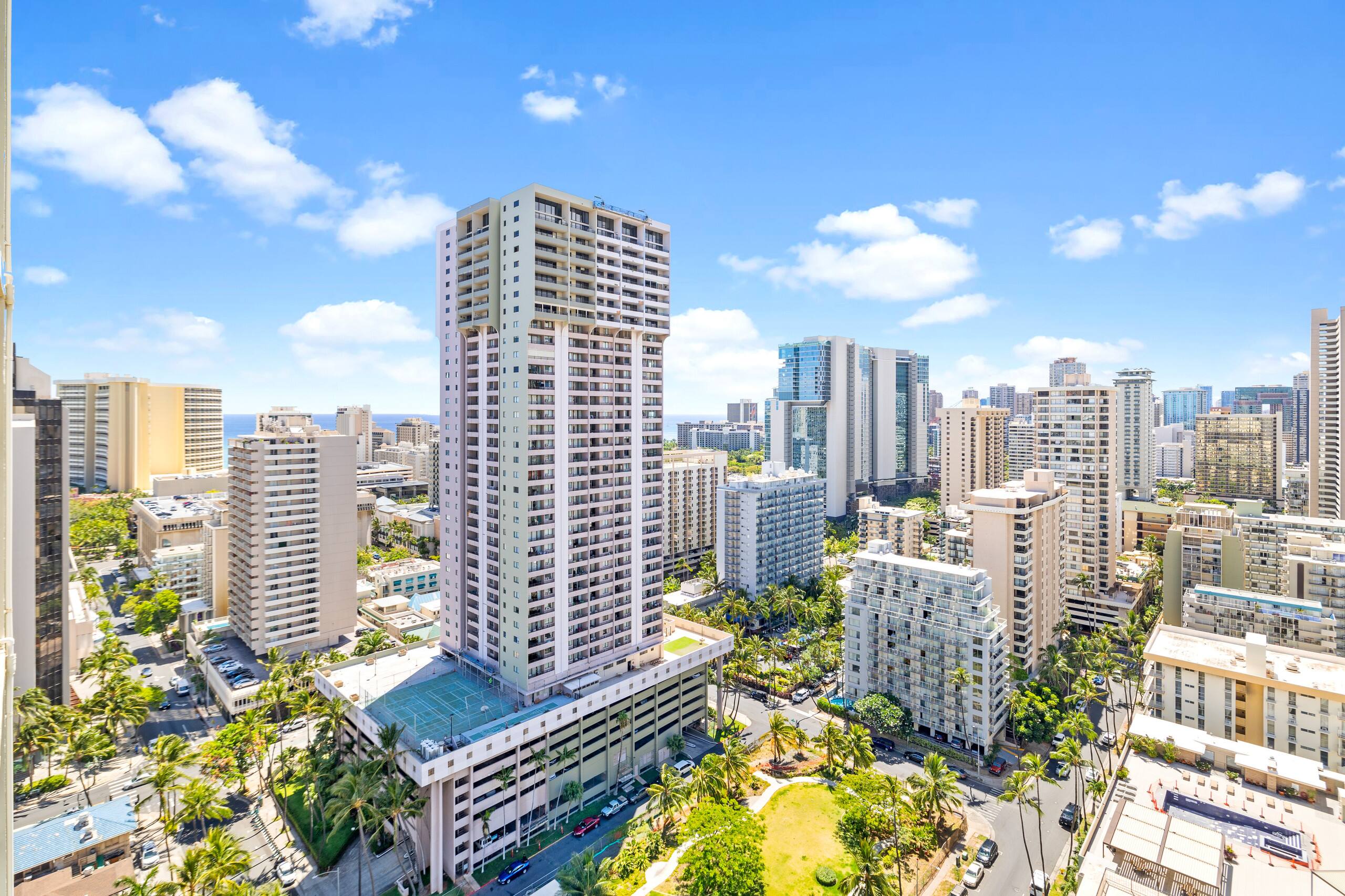 *29th Flr Cozy Studio in the Heart of Waikiki - Image 25