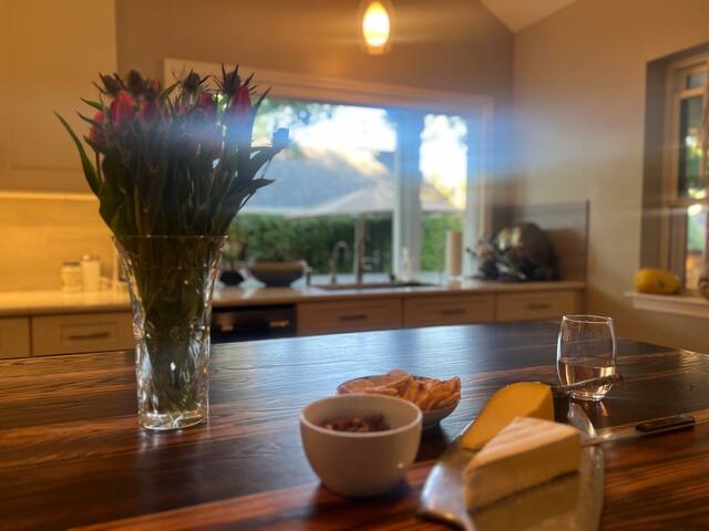 Family Home With Expansive Remodeled Spaces gallery image 4