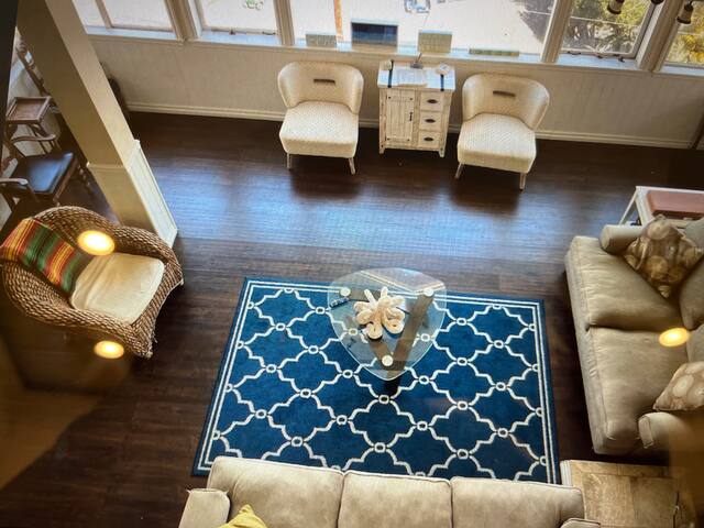 Catalina’s Premier Bay View Home gallery image 4