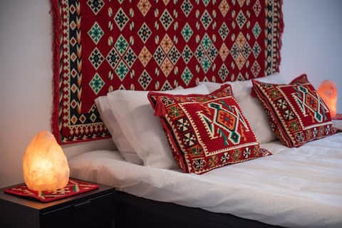 Bright & Spacious Apartment in Main Central Zone