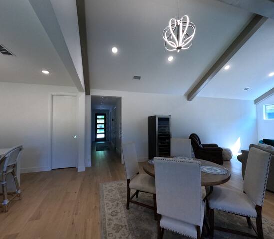 Ft. Worth Retreat gallery image 4