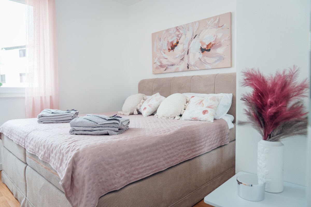 Sea SUn Slatine with 2 bedrooms, Slatine