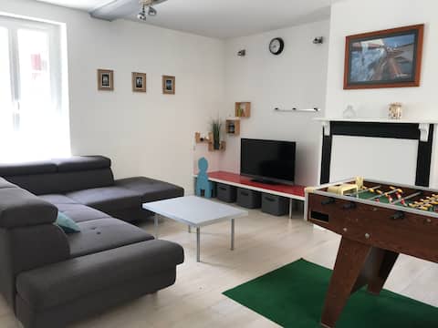 Successful Airbnb property: Spacious house sleeps 8 in Fécamp