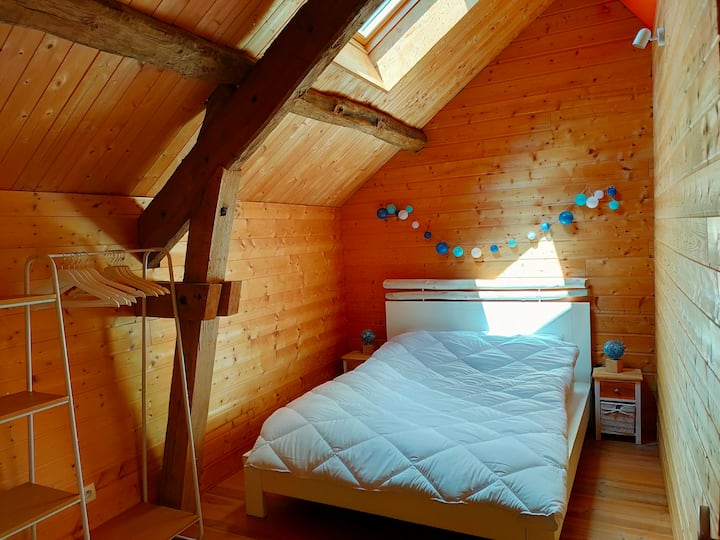 Თეთრი ოთახი, საწოლი 140 x 190