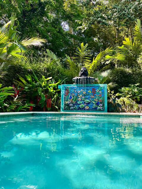 Peaceful Jungle Paradise (CASA)