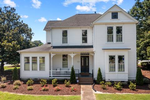 The 1889 House - Elon, NC
