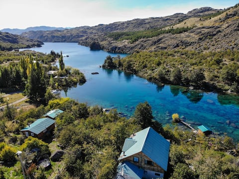 Ñire cabin, Cochrane river banks, free kayak