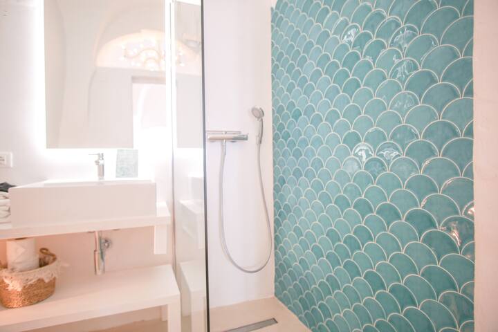 100m2 Design House Ostuni &Large Terrace &Sea View gallery image 5