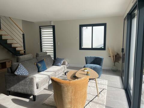 Popular Airbnb listing: New House, 6 people in Sarzeau