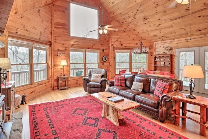Top performing Airbnb: Hot Tub | Fire Pit | Gaming Table | MTN Views! in Georgia