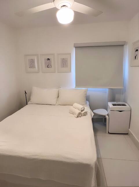 Casa rosada beach front room B-4