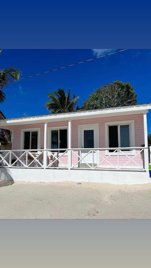 Casa rosada beach front room B-4