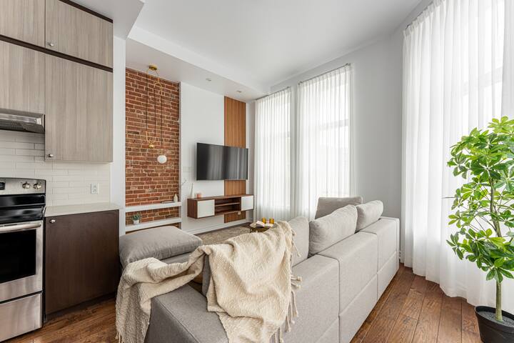 Day n Night Mtl, Heart of the Plateau gallery image 5