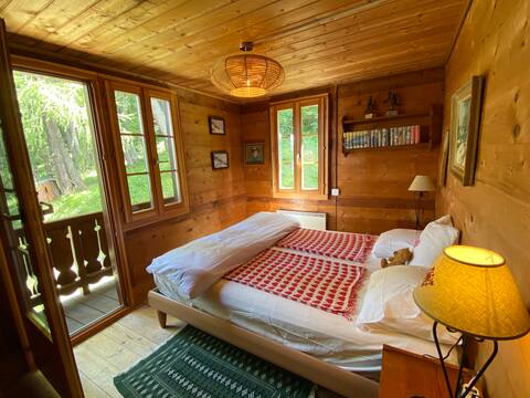 Spacious chalet with panoramic view