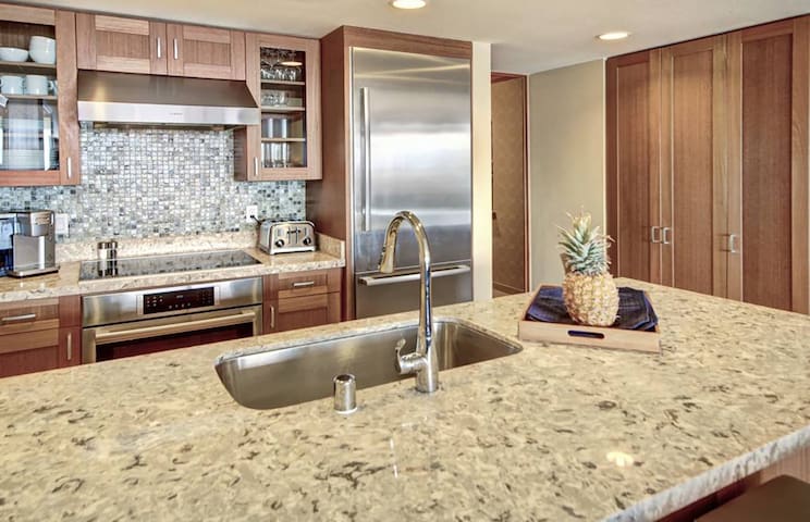 BEACHFRONTKaanapali Residence Club+Amenities, 2BR gallery image 4