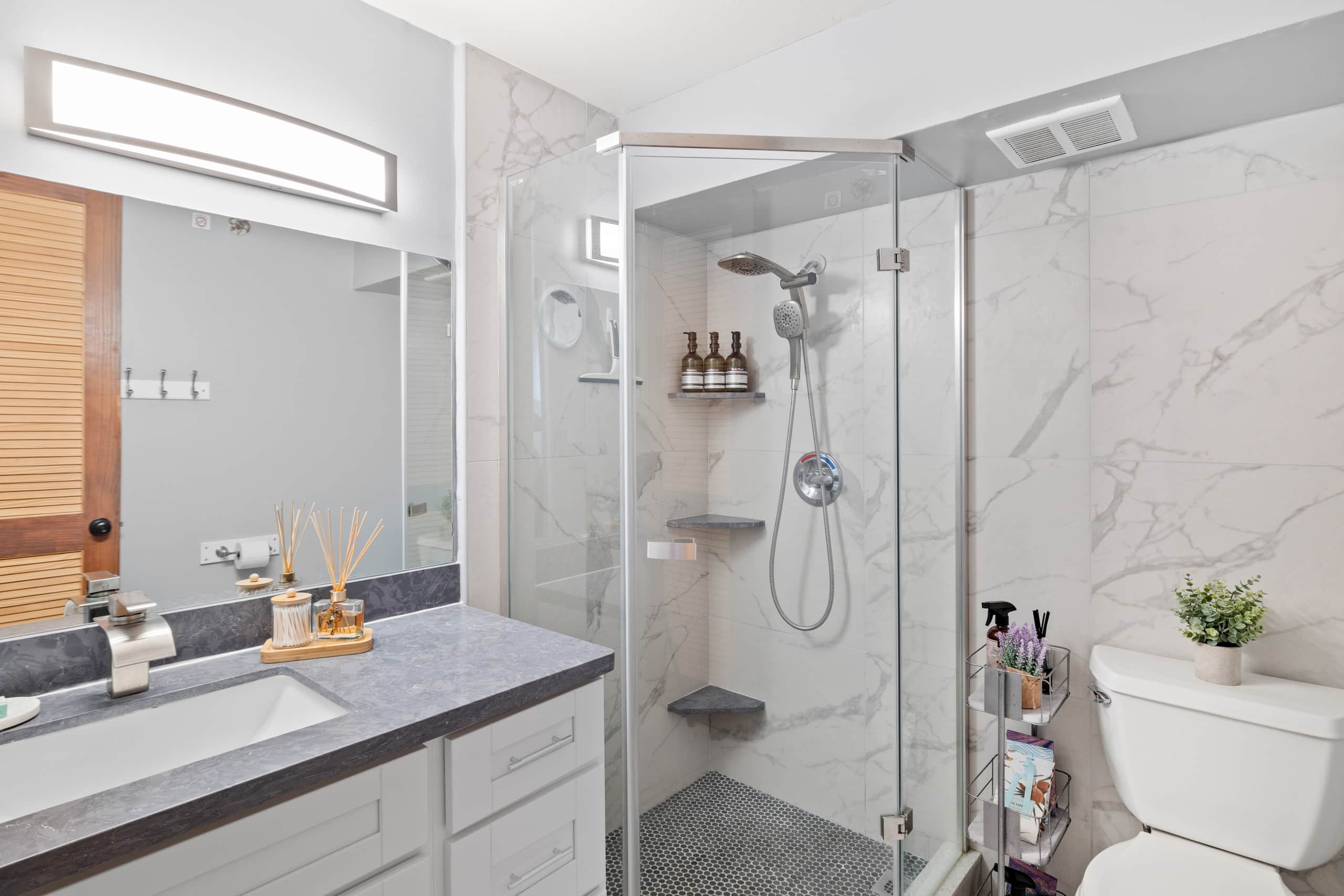 Condo in Honolulu · ★4.82 · 1 bedroom · 4 beds · 1 private bath - Image 25