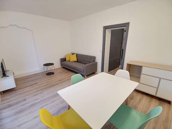 Apartment near Paris Apartments for Rent in JoinvillelePont, Îlede