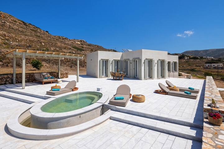 Syros Grace eco-Villa with Jacuzzi & Stuning Views gallery image 4