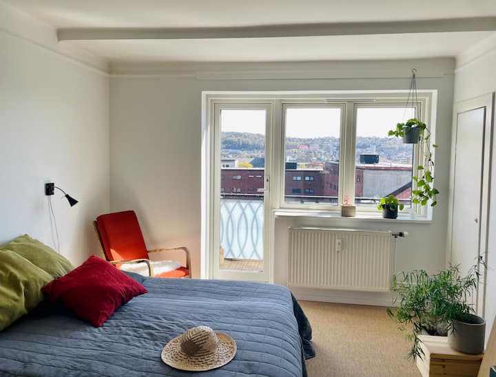 Spavanje 1. 1,5 m širine kreveta Izlaz na balkon