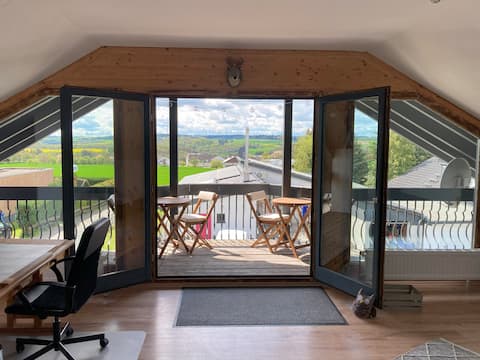 Top Airbnb: Apartment "Hunsrueckblick" in Rhineland Palatinate