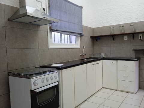Propiedad de Airbnb exitosa: A divine house just a short walk from the sea! en La Paloma