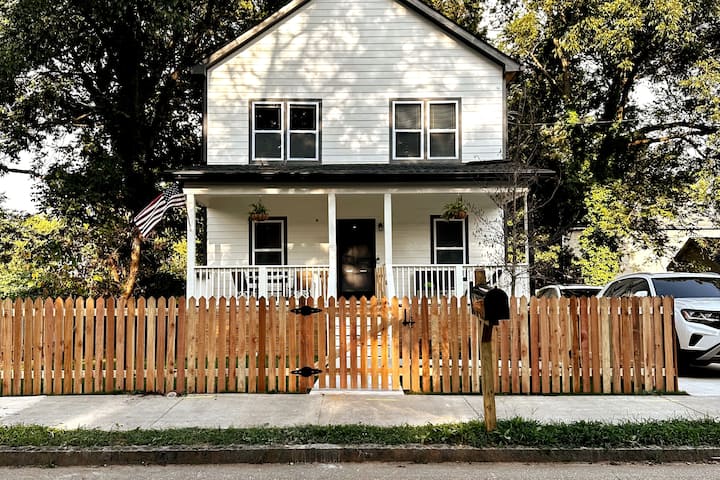 Modern And Cozy 3/3 Near Mercedes-benz Stadium! - アトランタ