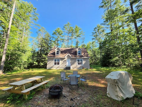 Waterfront Home w/ Large Yard, Fire Pit, Grill