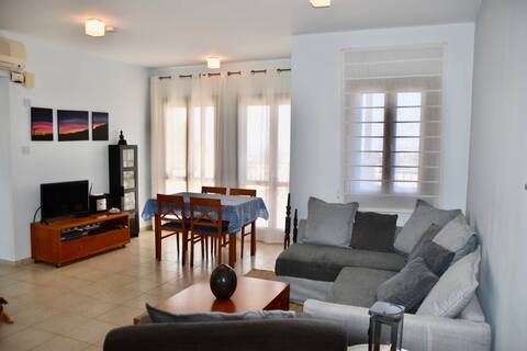 Spacious 2 bedrooms,seaview terrace