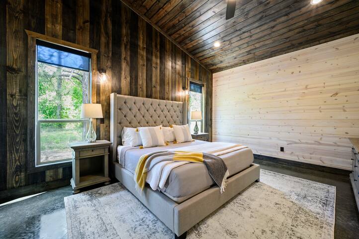 Timber Lodge Retreat — photo 2