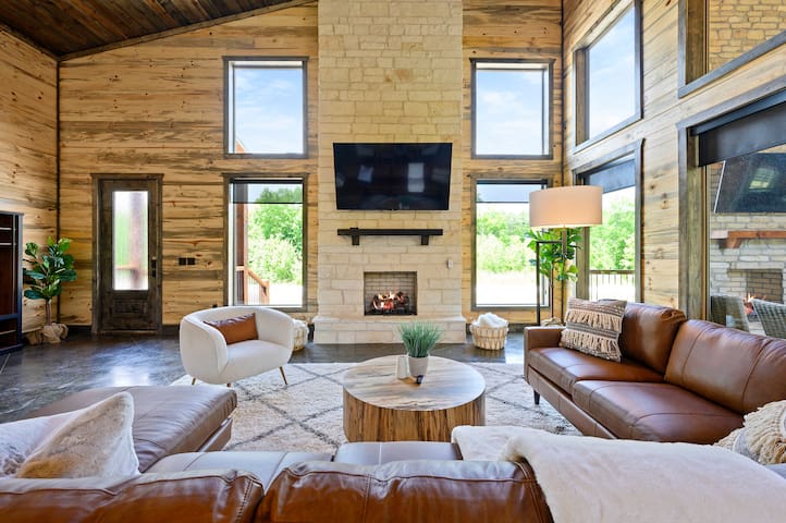 Timber Lodge Retreat