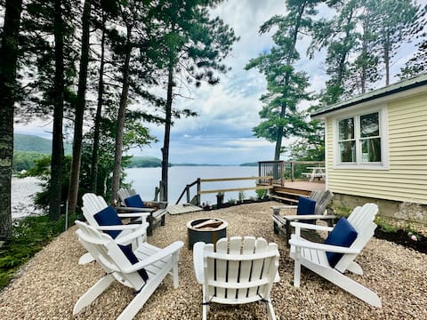 Windswept Cottage: A Winnipesaukee Waterfront