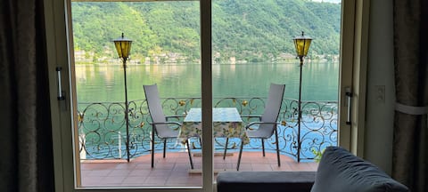 Bathing holidays with Private Lake Access(Code:NL00006029)