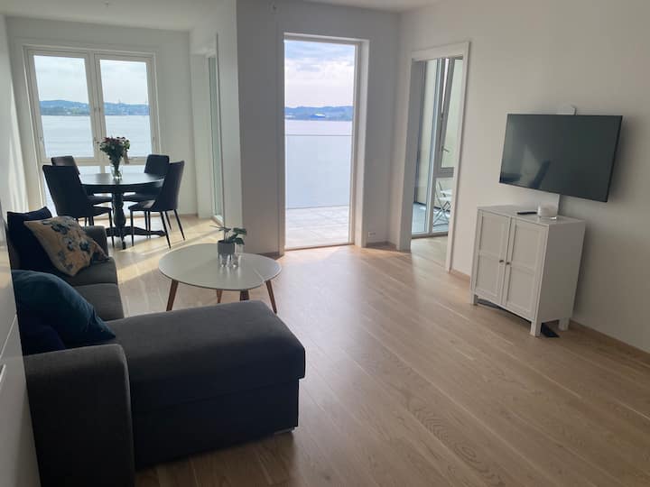 Close to Downtown. Right by the sea Apartments for Rent in