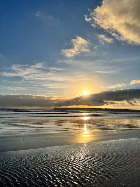 Top Airbnb: 3 double bedroom house with great views in Penzance