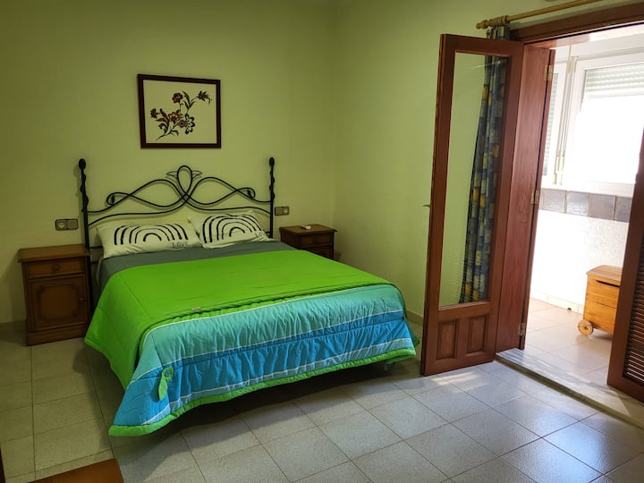 Room number 3 
Bed 1.50 bathroom shared