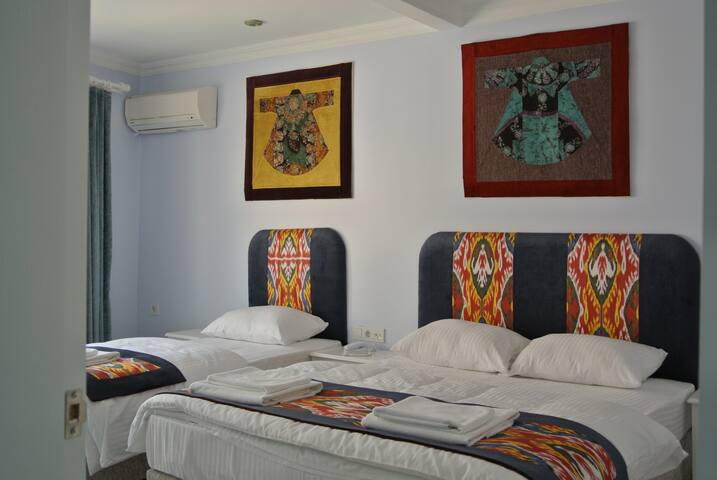 J – Full House For 20 ! Persons gallery image 2