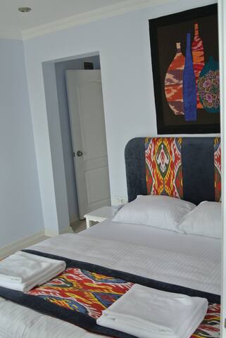 J – Full House For 20 ! Persons gallery image 4