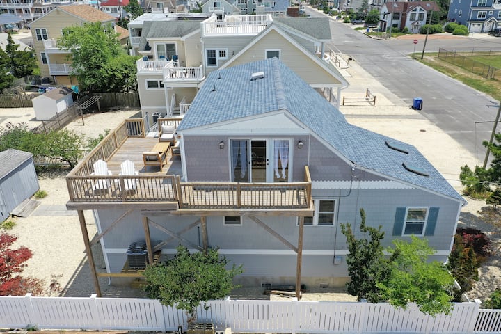 Beach Haven Getaway, Spectacular Sunsets - Beach Haven, NJ