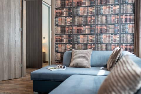 Top Airbnb: 40 m2 City Center APT *AC* walk everywhereINetflix in Stare Miasto