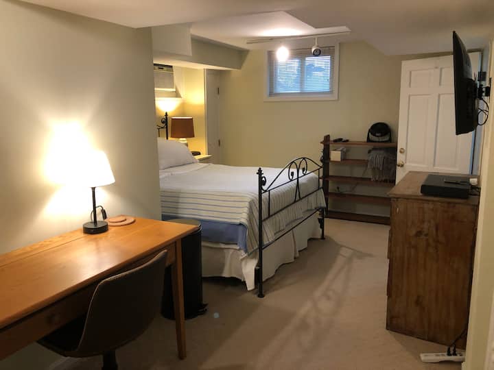 Tenleytown/AU Park Basement Apt. Apartments for Rent in Washington